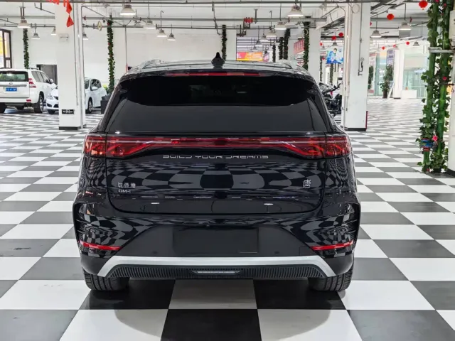 BYD Tang — Фото автомобиля 8