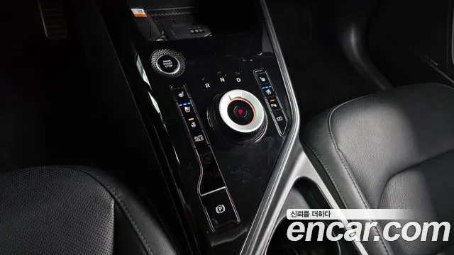 Kia Niro The All New Niro Signature — Фото автомобиля 9