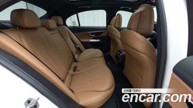 Mercedes-Benz E-Class W214 — Фото автомобиля 10