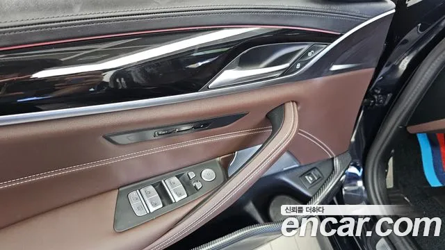 BMW 5 Series G30 — Фото автомобиля 30