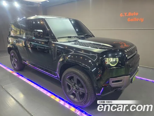 Land Rover Defender Defender (L663) 110 P300 X-Dynamic SE — Фото автомобиля 2