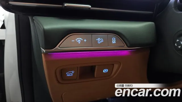 Genesis GV80 — Фото автомобиля 25