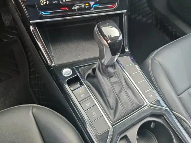 Volkswagen Passat — Фото автомобиля 13