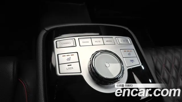 Genesis G80 Бензин 2.5 турбо AWD — Фото автомобиля 14