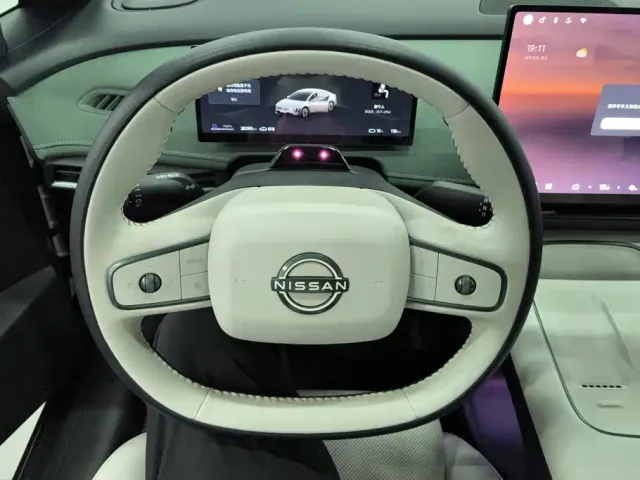 Nissan N7 — Фото автомобиля 15