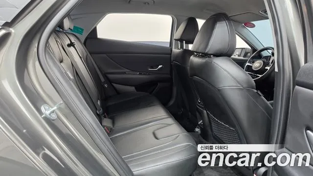 Hyundai Avante CN7 — Фото автомобиля 24
