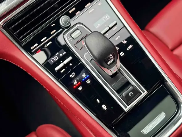 Porsche Panamera — Фото автомобиля 7