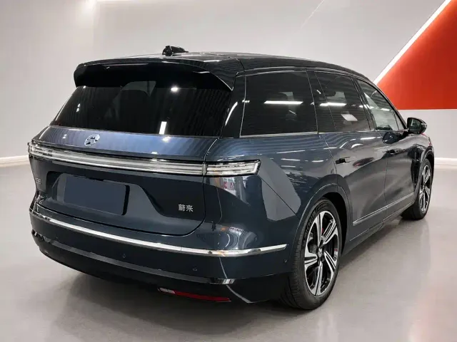 Nio ES8 — Фото автомобиля 4