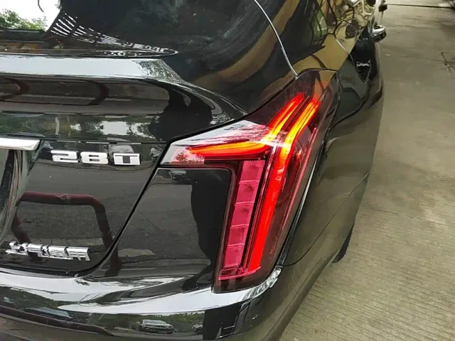 Cadillac CT5 — Фото автомобиля 7