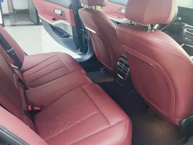 BMW 3 Series — Фото автомобиля 14