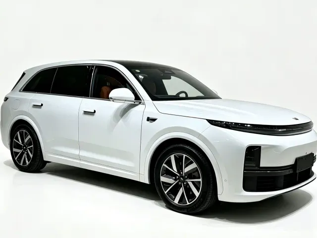 Li Auto L7 — Фото автомобиля 3