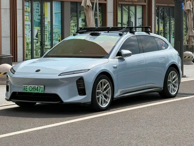 Фотография автомобиля — Nio ET5 Touring