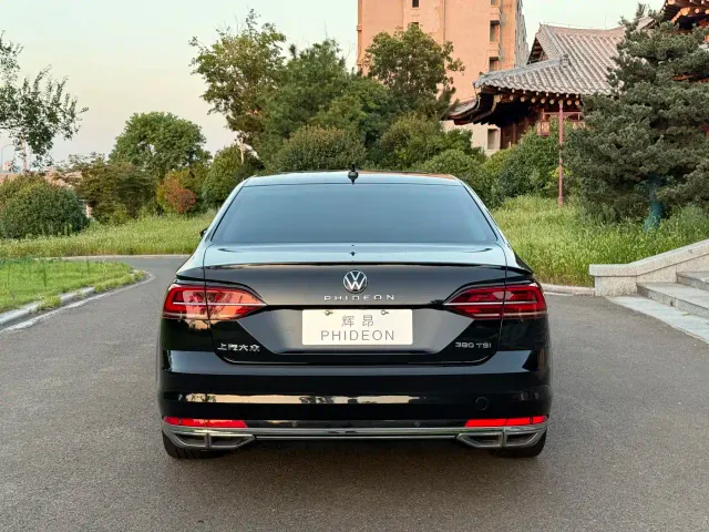 Volkswagen Phideon — Фото автомобиля 5