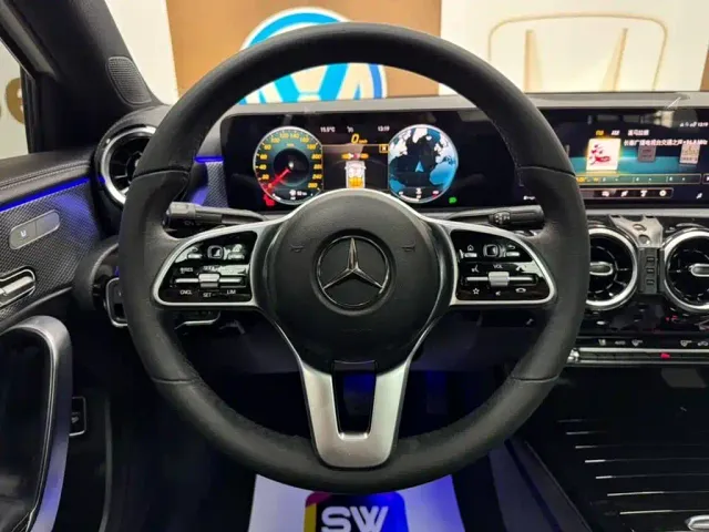 Mercedes-Benz A-Class — Фото автомобиля 11
