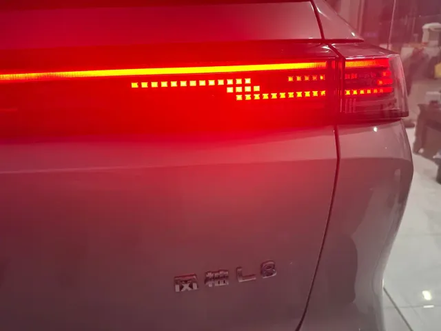 Dongfeng Aeolus L8 — Фото автомобиля 6