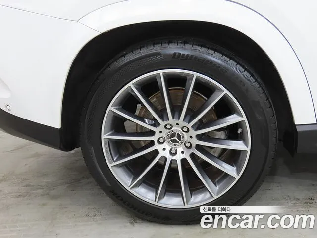 Mercedes-Benz GLE-Class — Фото автомобиля 20