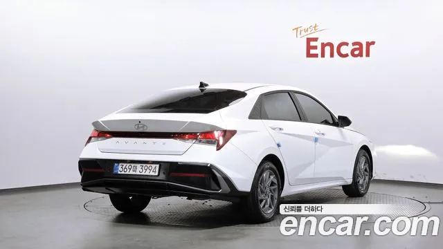 Hyundai Avante — Фото автомобиля 2