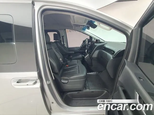 Hyundai Staria — Фото автомобиля 3