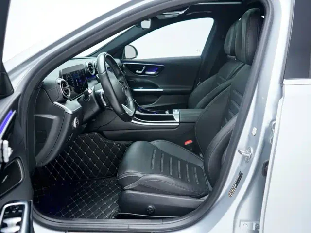 Mercedes-Benz C-Class — Фото автомобиля 4