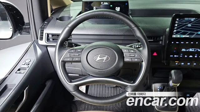 Hyundai Staria Staria 4WD Tourer 11 мест — Фото автомобиля 11