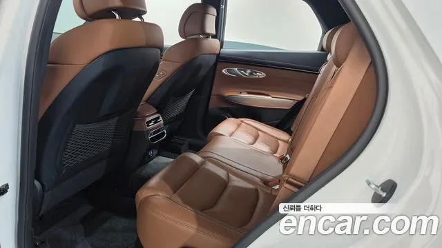 Genesis GV70 — Фото автомобиля 17