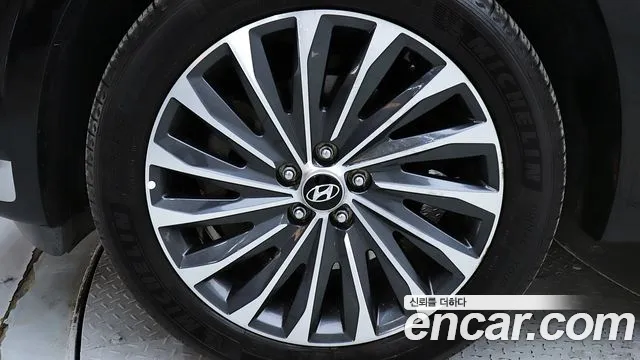 Hyundai Palisade — Фото автомобиля 5