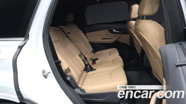 Audi Q7 45 TDI quattro Premium — Фото автомобиля 12
