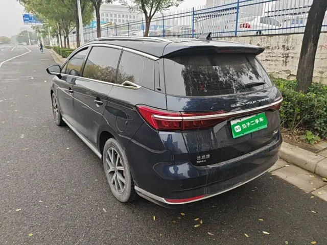 BYD Song MAX — Фото автомобиля 4