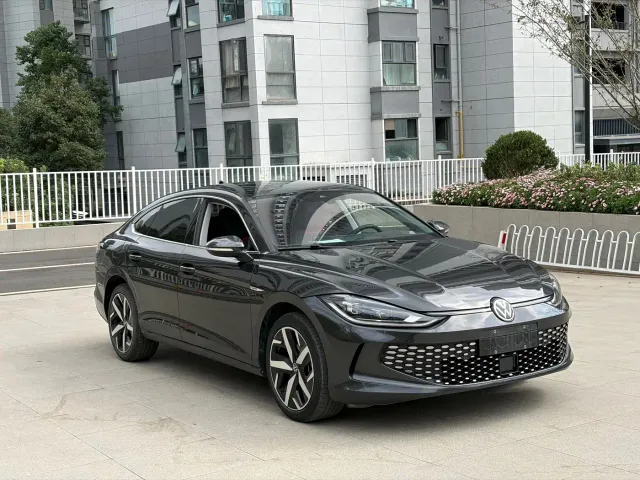 Volkswagen Lamando — Фото автомобиля 3