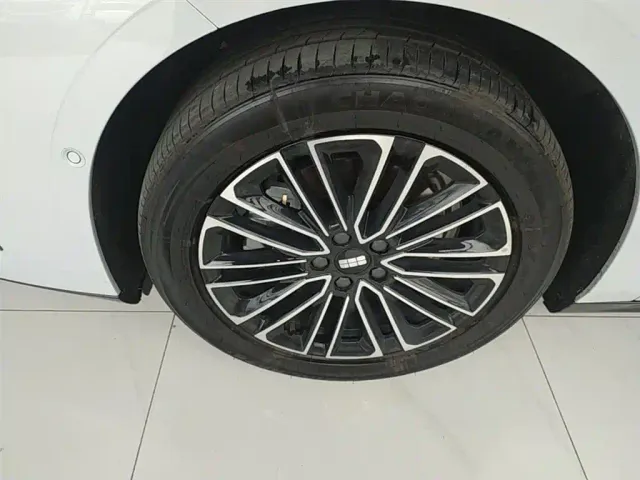 Geely Galaxy Xingyao 8 — Фото автомобиля 22
