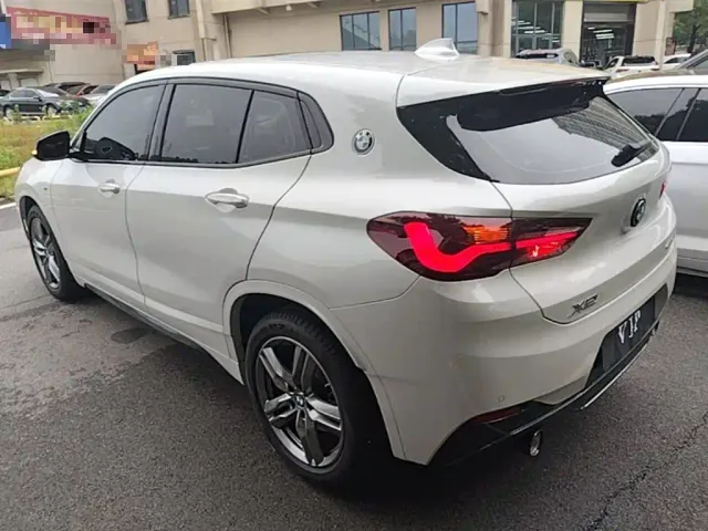 BMW X2 — Фото автомобиля 4