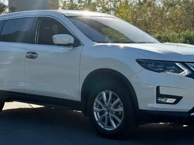 Nissan X-Trail — Фото автомобиля 5
