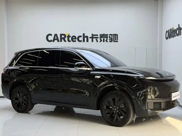 Li Auto L8 — Фото автомобиля 7