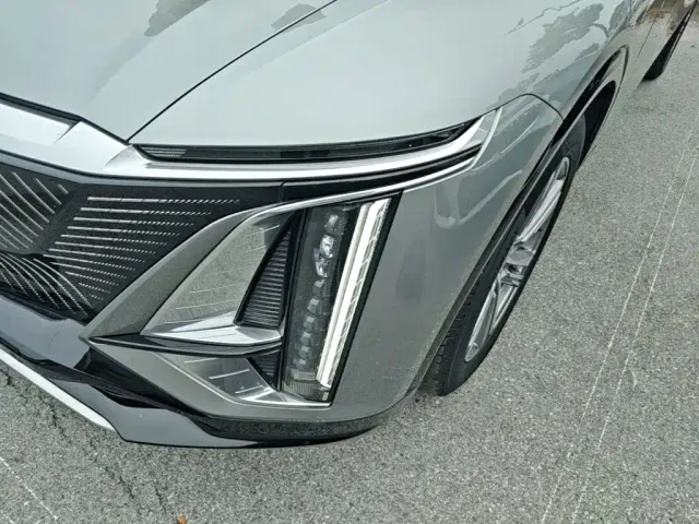 Cadillac Lyriq — Фото автомобиля 23
