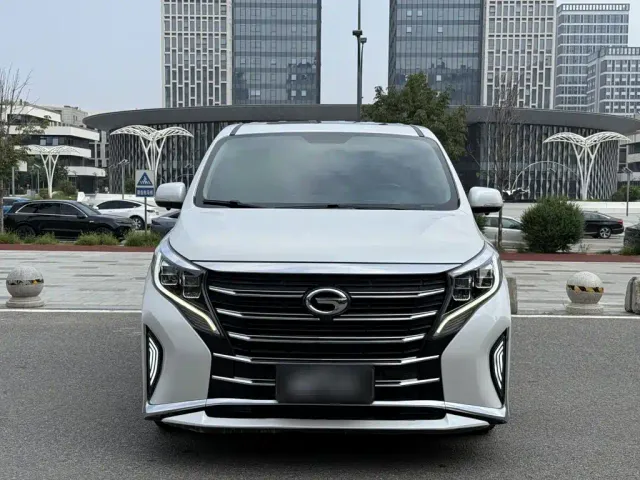 GAC Trumpchi M8 — Фото автомобиля 3