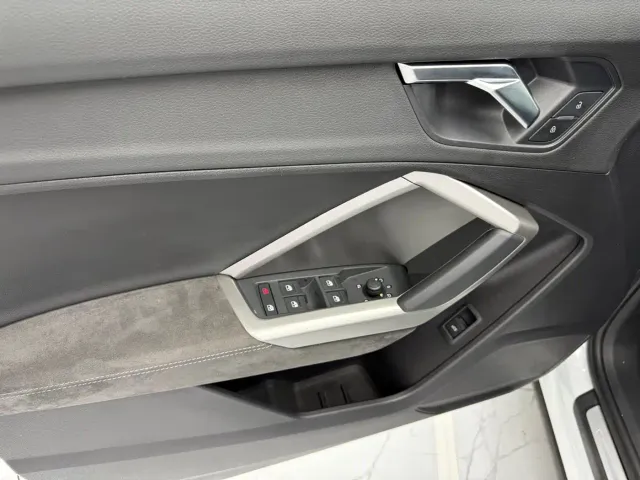 Audi Q3 — Фото автомобиля 13