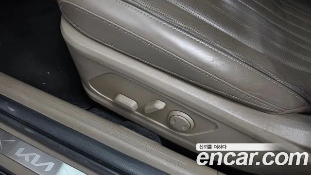 Kia K8 Signature — Фото автомобиля 28