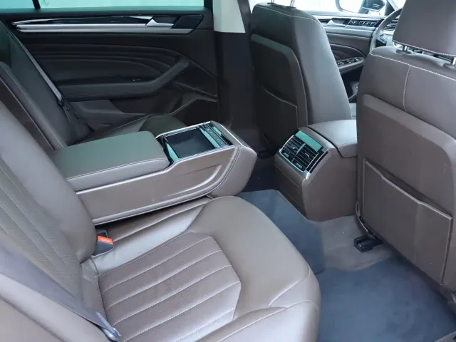 Volkswagen Phideon — Фото автомобиля 13