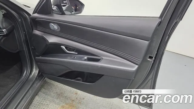 Hyundai AVANTE Новый Avante (CN7) — Фото автомобиля 24
