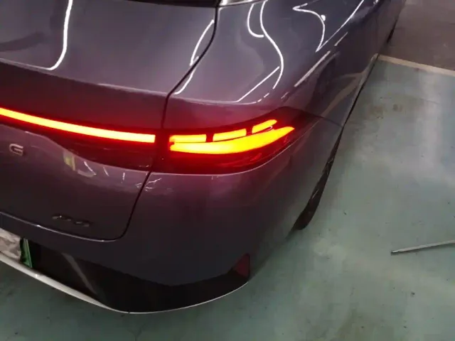 Xpeng P5 — Фото автомобиля 7