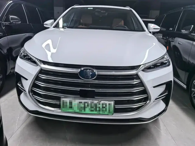 BYD Tang — Фото автомобиля 2