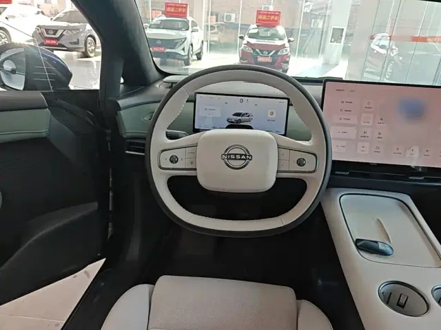 Nissan N7 — Фото автомобиля 10