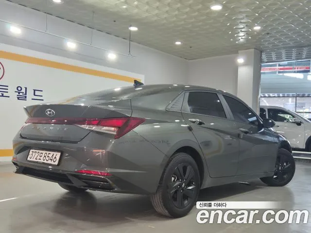 Hyundai Avante — Фото автомобиля 2