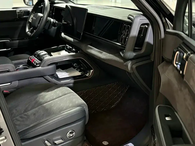 BYD FangChengBao Leopard 5 — Фото автомобиля 6