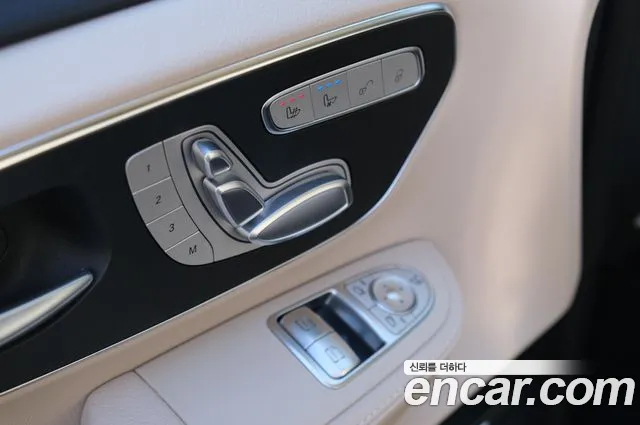 Mercedes-Benz V-Class — Фото автомобиля 14
