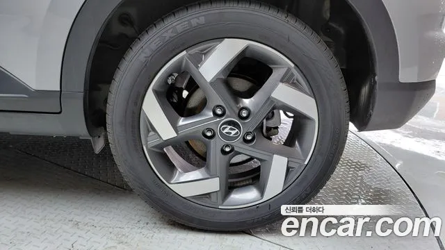 Hyundai Venue Venue 1.6 Premium — Фото автомобиля 21
