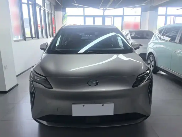 GAC Aion Y — Фото автомобиля 2