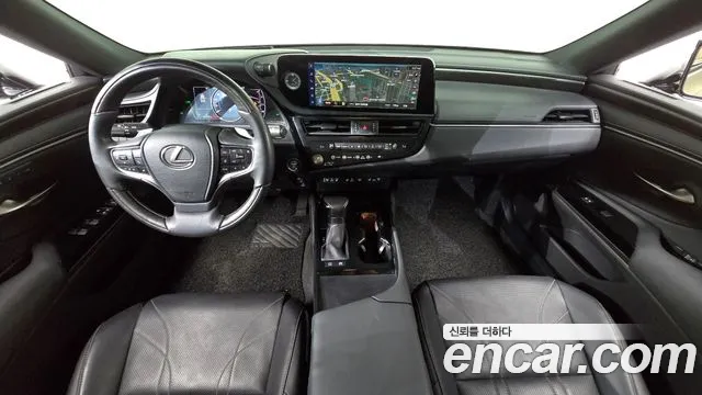 Lexus ES Generation 7 — Фото автомобиля 7