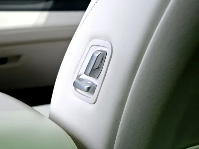 Li Auto ONE — Фото автомобиля 19
