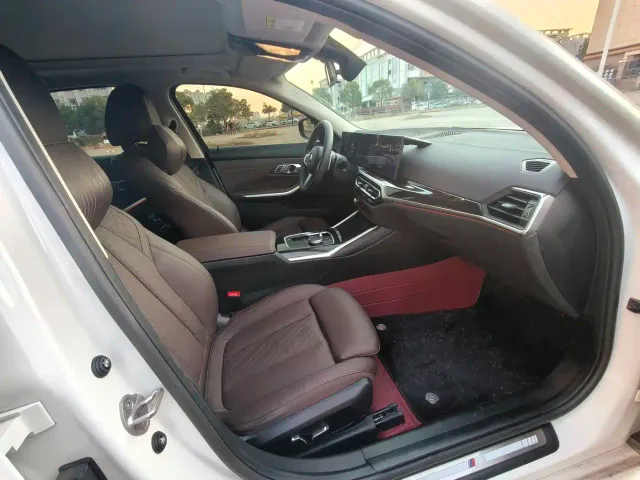 BMW 3 Series — Фото автомобиля 18